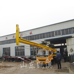 轮式柴油锤打桩机