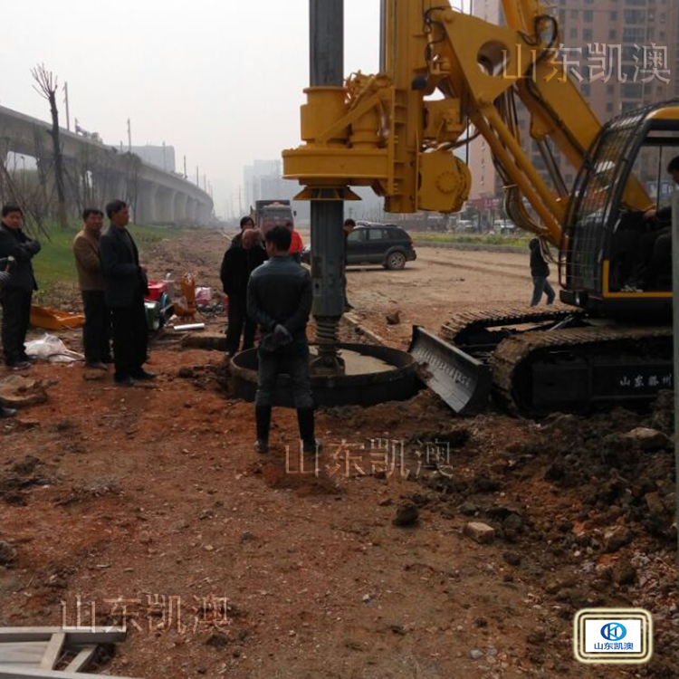 WD-200机锁杆旋挖钻机